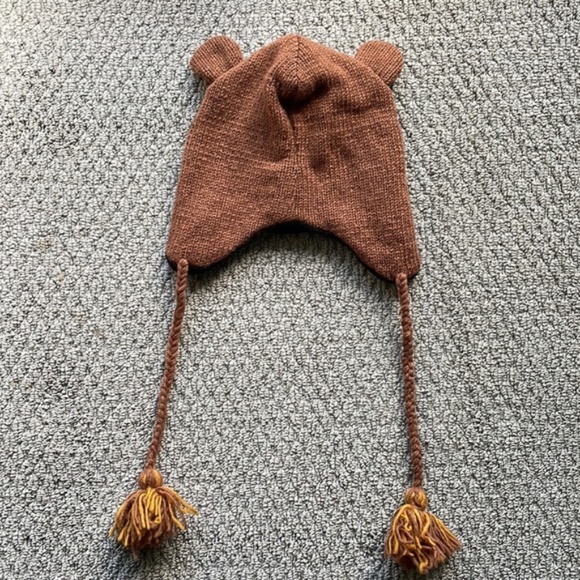 Unisex/Kids Brown & Tan Wool Funny Bear Face Beanie With Pom Pom Strings - Picture 6 of 10